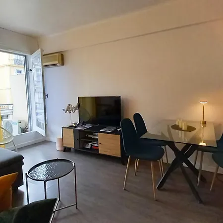 Apartmán Palais Carnot With Balcony And A C Cannes