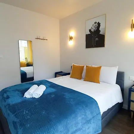 Palais Carnot With Balcony And A C Apartamento *